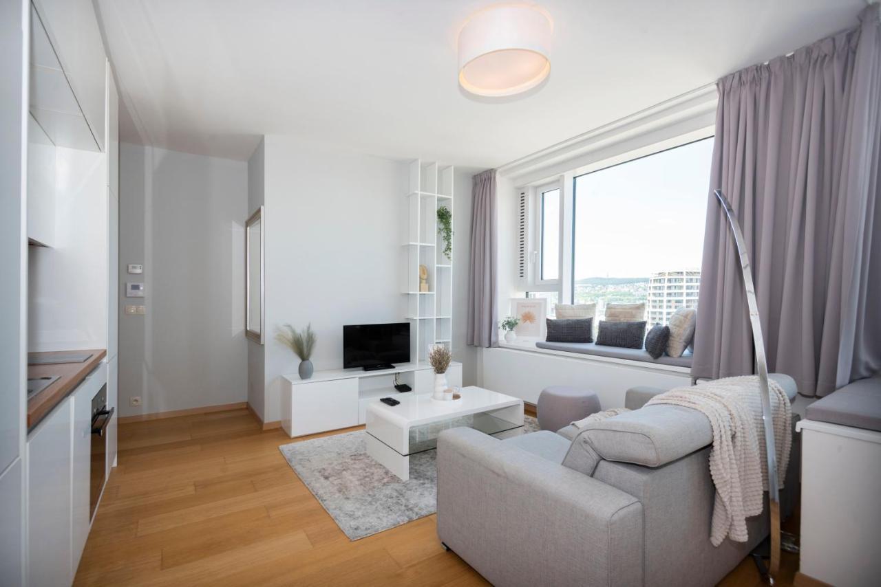 ブラチスラヴァLuxury 1Bdrm On The 28Th Floorアパートメント エクステリア 写真