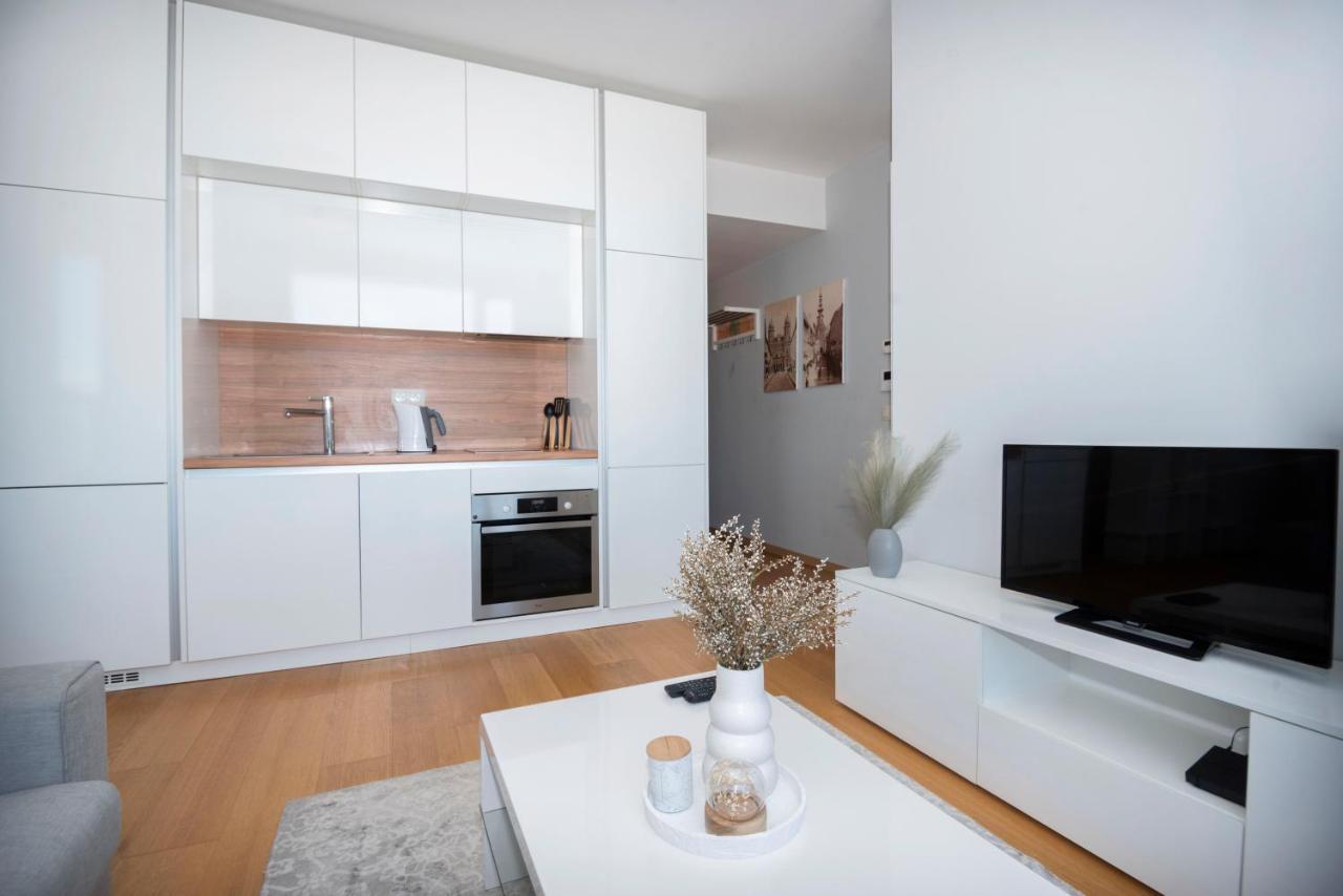 ブラチスラヴァLuxury 1Bdrm On The 28Th Floorアパートメント エクステリア 写真