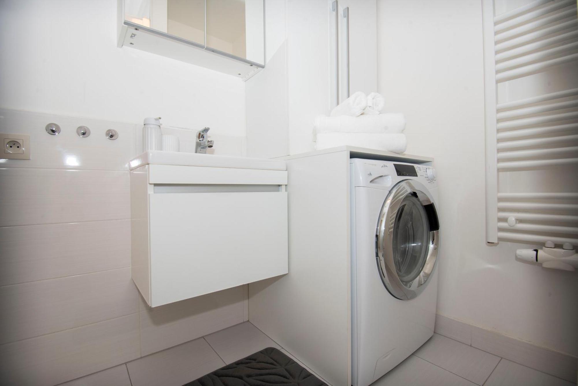 ブラチスラヴァLuxury 1Bdrm On The 28Th Floorアパートメント エクステリア 写真