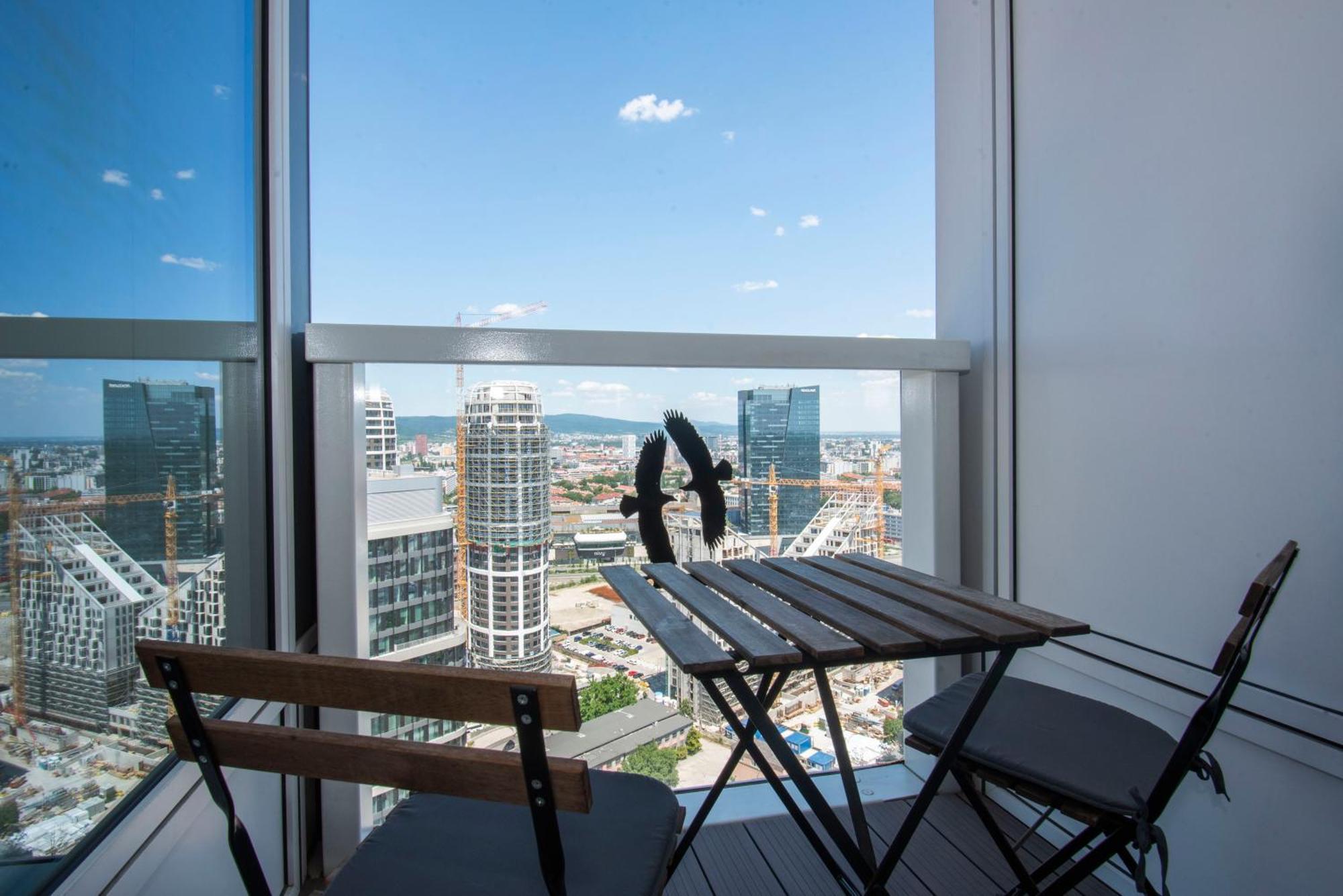 ブラチスラヴァLuxury 1Bdrm On The 28Th Floorアパートメント エクステリア 写真