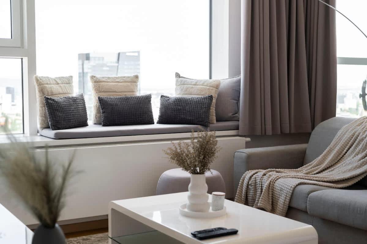 ブラチスラヴァLuxury 1Bdrm On The 28Th Floorアパートメント エクステリア 写真